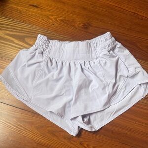 Lululemon Hotty Hot 2.5 inch - light purple